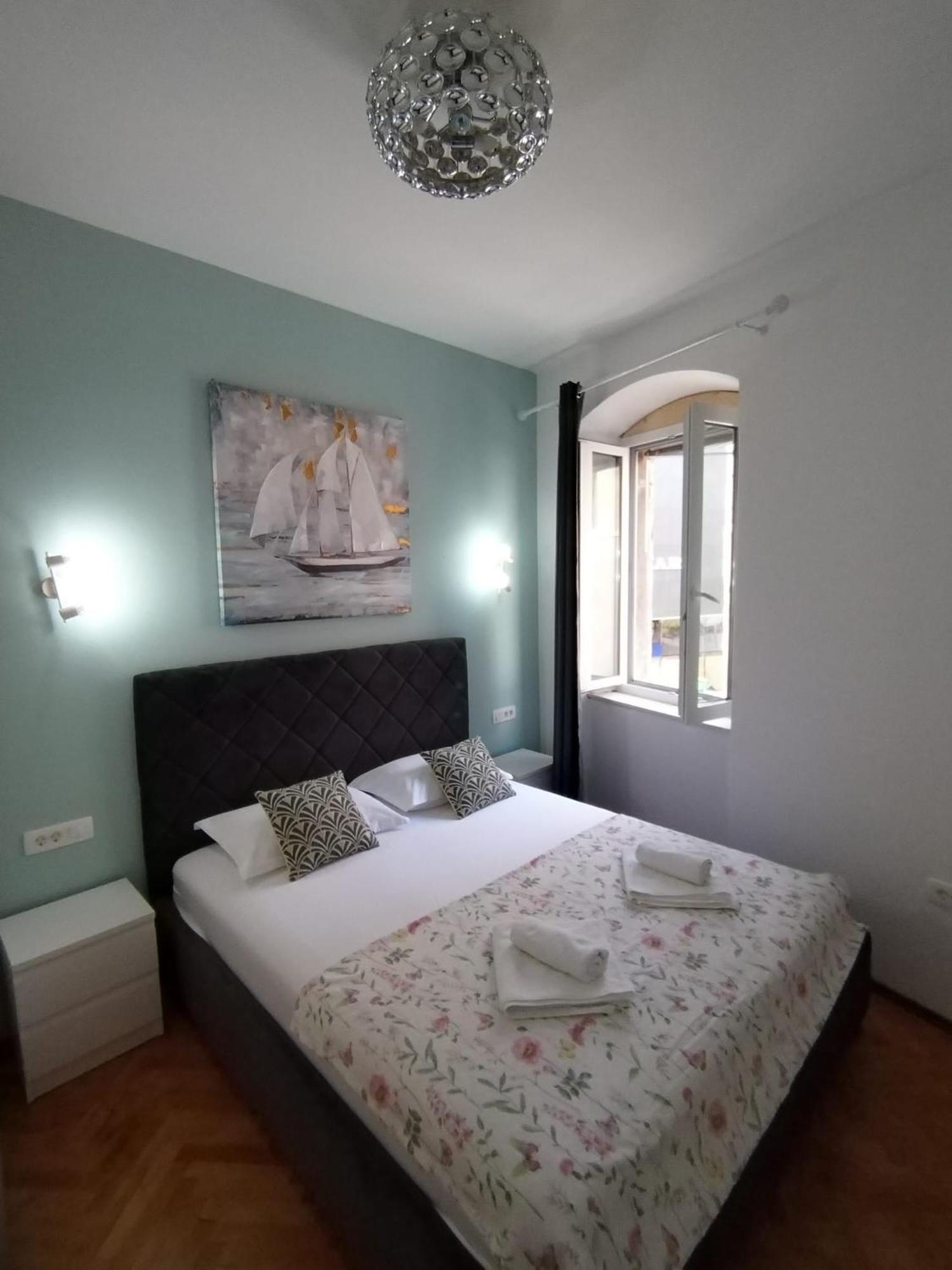 Garden Apartment สปลิท ภายนอก รูปภาพ